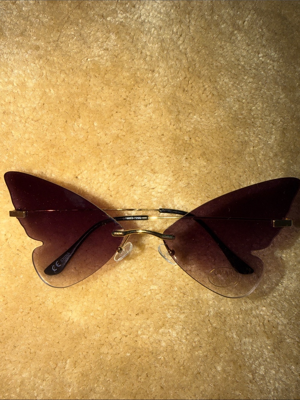 Butterfly-Shaped Gradient Sunglasses - Purple